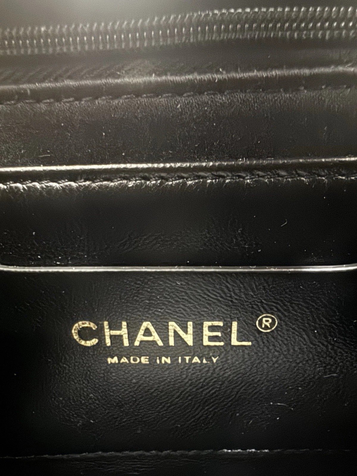Brand New Chanel 26C Raffia Flap Beige Large inside