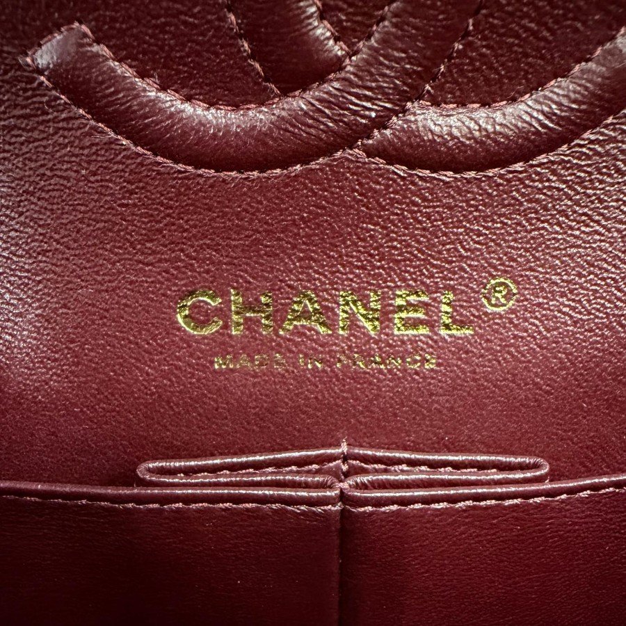 Chanel A01113 Matelassé Black CC logo