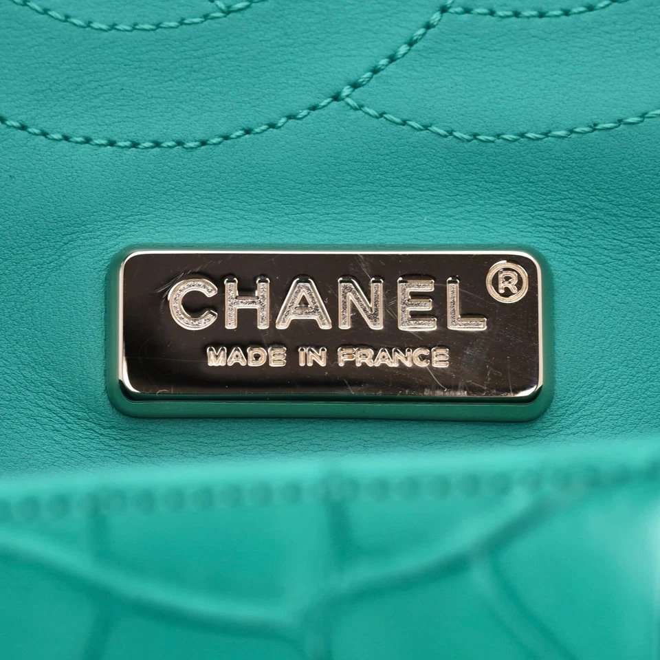 Chanel Matte Alligator Jumbo logo