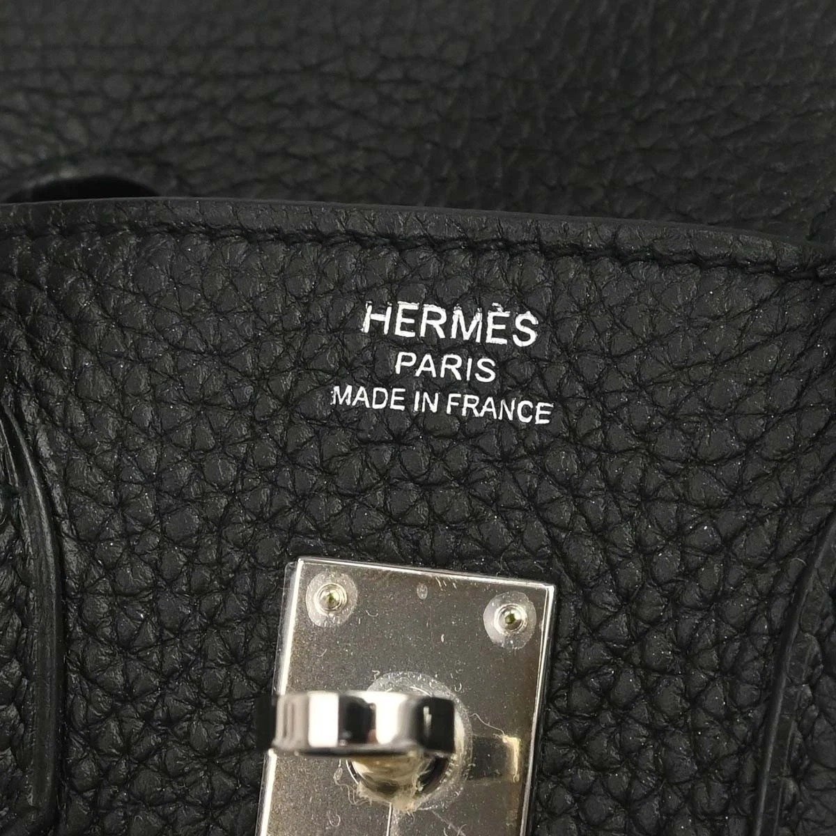 Hermès Birkin 25 Black Togo handbag logo detail