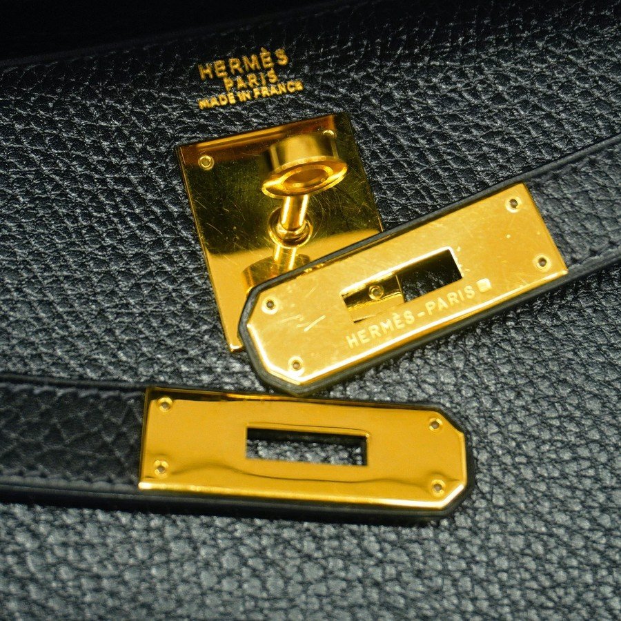 Hermes Kelly 32 Ardennes Black Gold Hardware hardware detail
